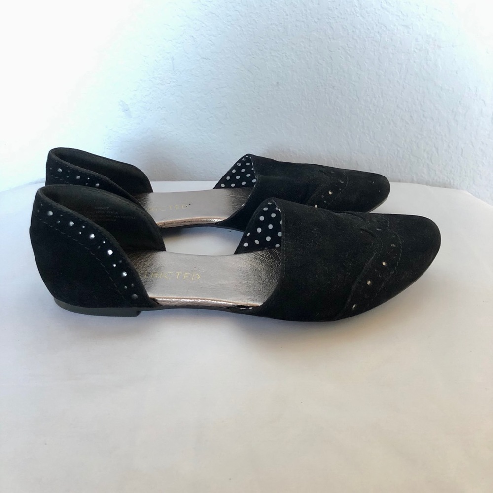 Flats - Picture 2 of 7